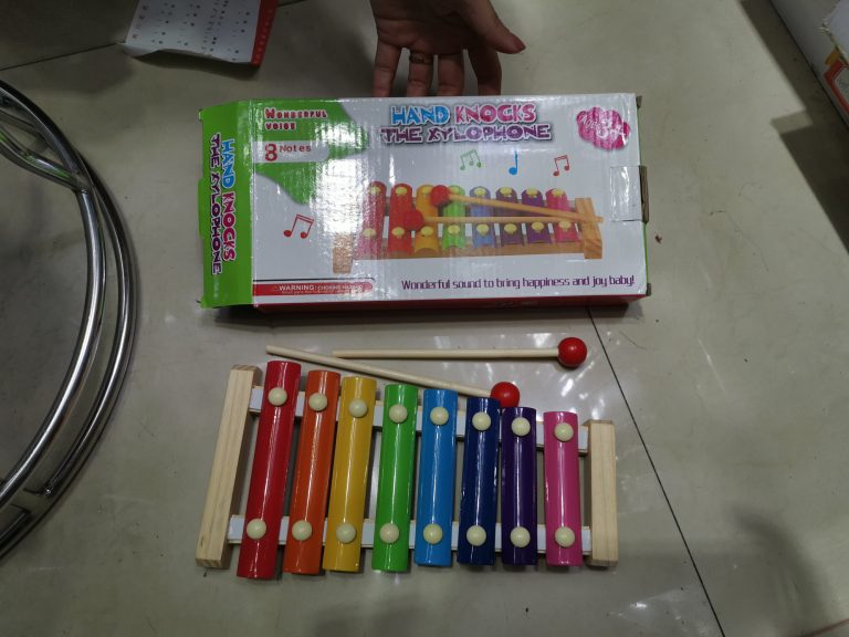 hand knocks toys wholesale