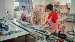 jigsaw puzzle manufacturer