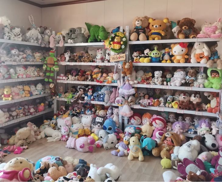 Animales de peluche variados